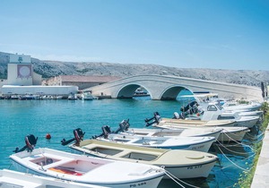 4 bedroom accommodation in Miskovici