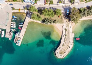 4 bedroom accommodation in Miskovici