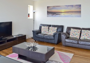 4 bedroom accommodation in Flat Cliffs, near Primrose Valley