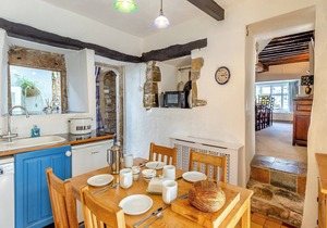 4 bedroom accommodation in Stratton, near Bude