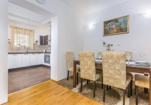 4 bedroom cozy home in Labin