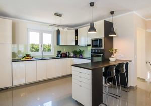 4 bedroom lovely home in Kapelica