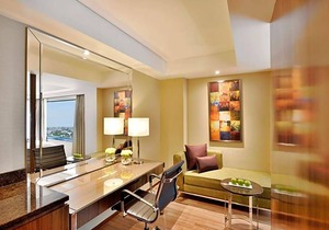 4-Star Hotel ∙ Courtyard by Marriott Chennai