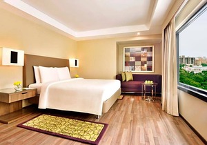 4-Star Hotel ∙ Courtyard by Marriott Chennai