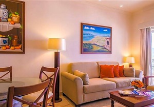 4-Star Hotel ∙ The Ridge At Playa Grande Luxury Villas
