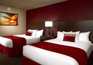 4 x Sedona River View Queen Smoking Rooms at Edgewater Casino Resort