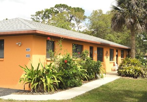 401 Shore Rd - Spacious, Walk to Nokomis Beach/Casey Key, Wi-Fi, Pet Friendly