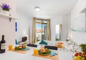 419 beautiful summerland studio, wi fi sat tv