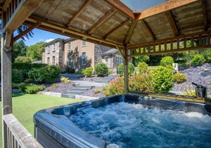 465 m² House ∙ 5 bedrooms ∙ 12 guests