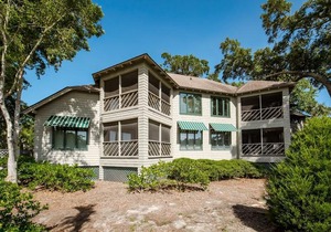 4740 Tennis Club Villa by RedAwning
