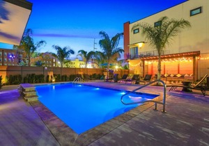 4BR Townhouse in Bienville Villas