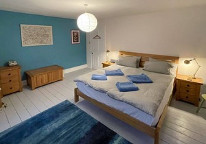 5 bedroom accommodation in Littlehampton