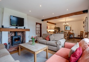 5 bedroom accommodation in Sculthorpe, Fakenham