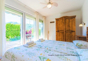 5 Deluxe Country Holiday Homes near beach, lake and mountains for 18 guests