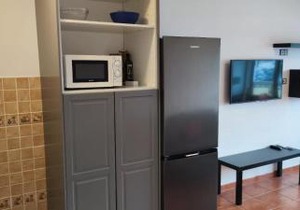 5 min walk from Yumbo 310