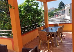 5 rooms apartman