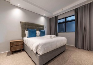 504 The Cosmopolitan.... Views and luxury.