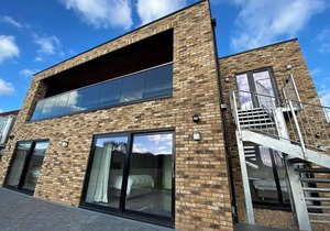 6 bedroom accommodation in Elmer