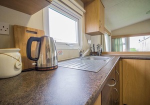 6 berth caravan for hire at Broadland Sands in Suffolk ref 20077BS