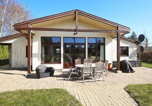 6 person holiday home in Kirke Hyllinge