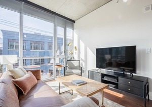 624 Yale Ave N in Seattle