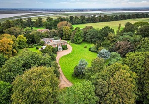 700 m² House ∙ 8 bedrooms ∙ 16 guests