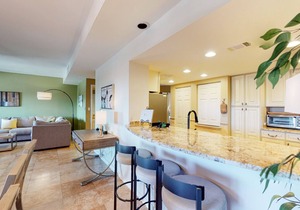 7169 Harbourside II with Beautiful Marina Views!