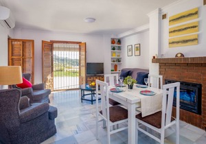 75 m² Apartment ∙ 3 bedrooms ∙ 5 guests