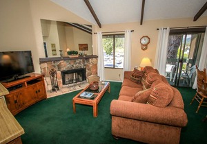 77 m² Condo ∙ 2 bedrooms ∙ 4 guests