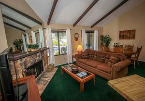 77 m² Condo ∙ 2 bedrooms ∙ 4 guests