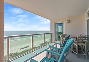7th floor oceanfront 4-bed, 3-bath condo, Cherry Grove Beach | Laguna Keyes - 702