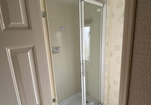 8 BERTH DELUXE CARAVAN PG31