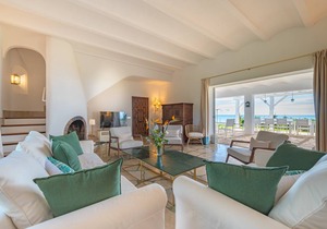 800 m² Villa ∙ 8 bedrooms ∙ 16 guests