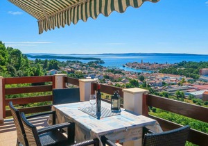 90 m² Apartment ∙ 2 bedrooms ∙ 6 guests