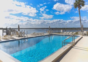 93 m² Condo ∙ 2 bedrooms ∙ 4 guests