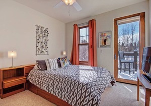 96 m² Condo ∙ 2 bedrooms ∙ 6 guests