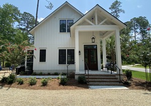 A Beautiful Home in Moreland Village! - Complimentary Golf Cart/Bikes!
