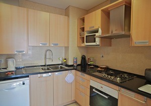 A haven of peace facing the ocean. Free WiFi, free secure parking, .