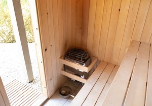 A LUXURY TROPICALIA RETREAT IN SILVERLAKE