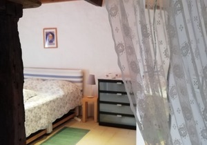 A quiet little cottage with swimming pool