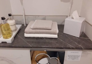 A Unique space in the heart of Canterbury offering 4 suites and 2 rooms