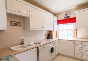 ABBEY VISTA, family friendly, country holiday cottage in Whitby