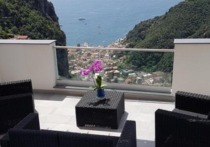 Admiring Amalfi