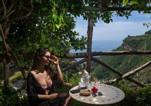 Admiring Amalfi