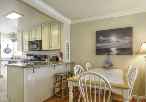 Adorable Dog Friendly Vacation Home in Grover Beach