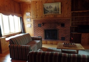 Affordable, Family Friendly, Charming 2 Bedroom Home In The City Of Custer.