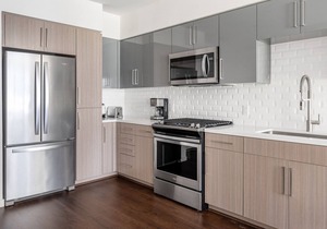 Airy Milpitas 1BR w/Gym, Pool, walk to BART + Great Mall, by Blueground