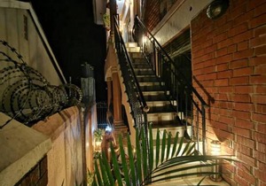 Albert Suites, House 1