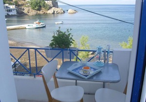 Alkistis Cozy By The Beach Apt In Ikaria Island, Therma 1st Floor