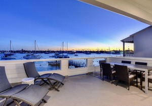 Alluring Balboa Island Bayfront Beach House